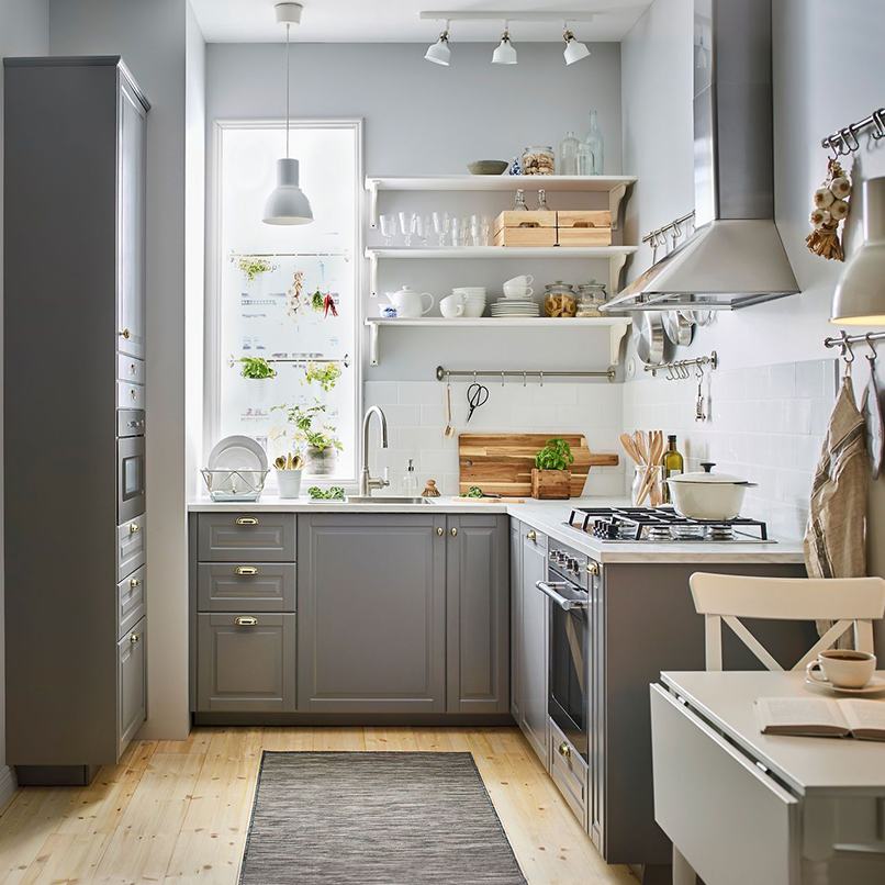 Phòng bếp 15m2 đẹp cùng những thiết kế hiện đại sẽ làm cho không gian của bạn trở nên tinh tế hơn bao giờ hết. Với nhiều tủ kệ tiện nghi, bạn có thể dễ dàng sắp xếp những dụng cụ nấu bếp một cách gọn gàng. Hãy cùng khám phá hình ảnh để thấy được sự độc đáo của một phòng bếp đẹp.