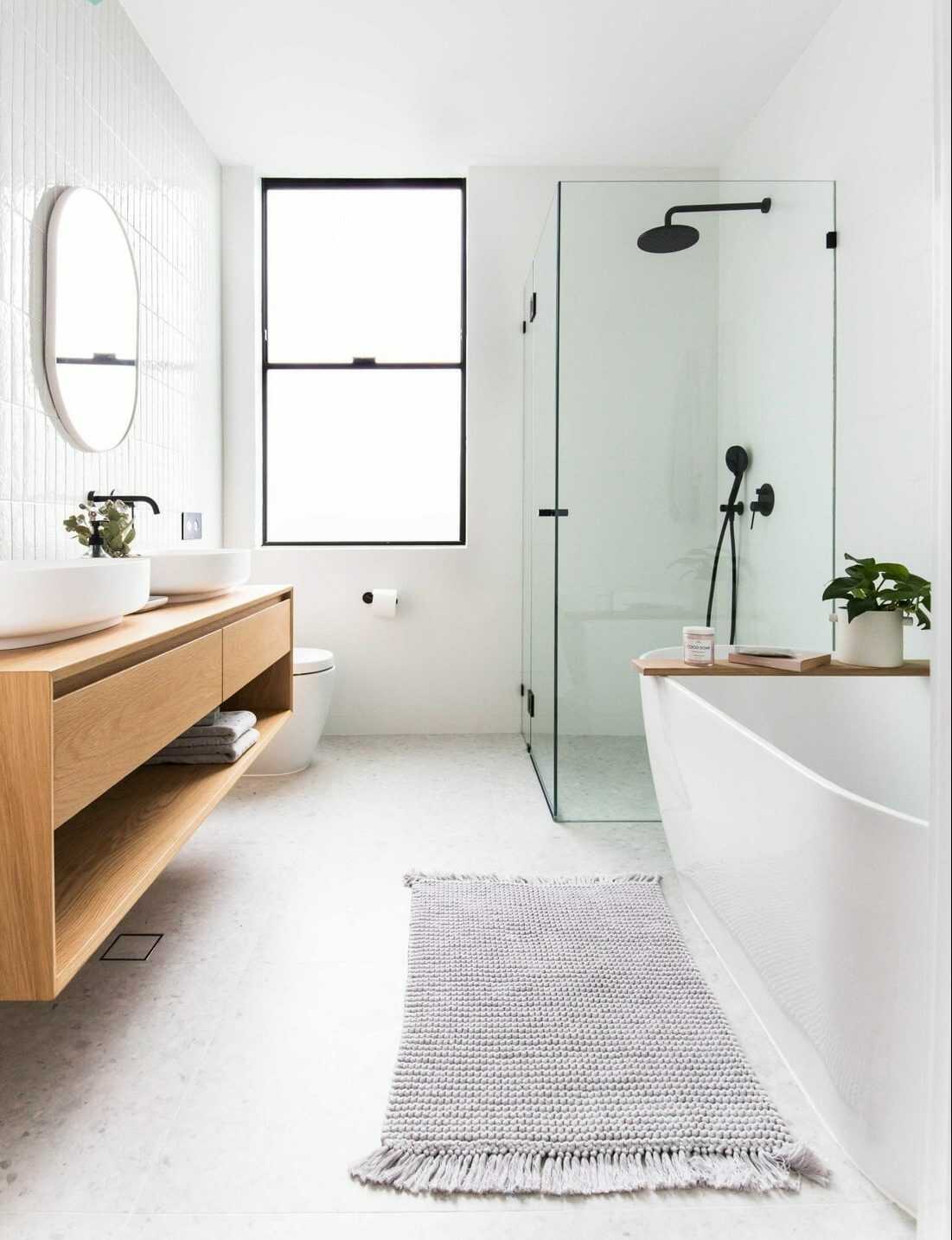 Thiết kế phòng tắm master đẹp chính là lựa chọn đúng đắn cho những ai yêu thích thiết kế nội thất sang trọng, hiện đại và tinh tế. Với sự kết hợp hài hòa giữa màu sắc, ánh sáng và vật liệu, phòng tắm sẽ trở nên đẹp và hút mắt hơn bao giờ hết.